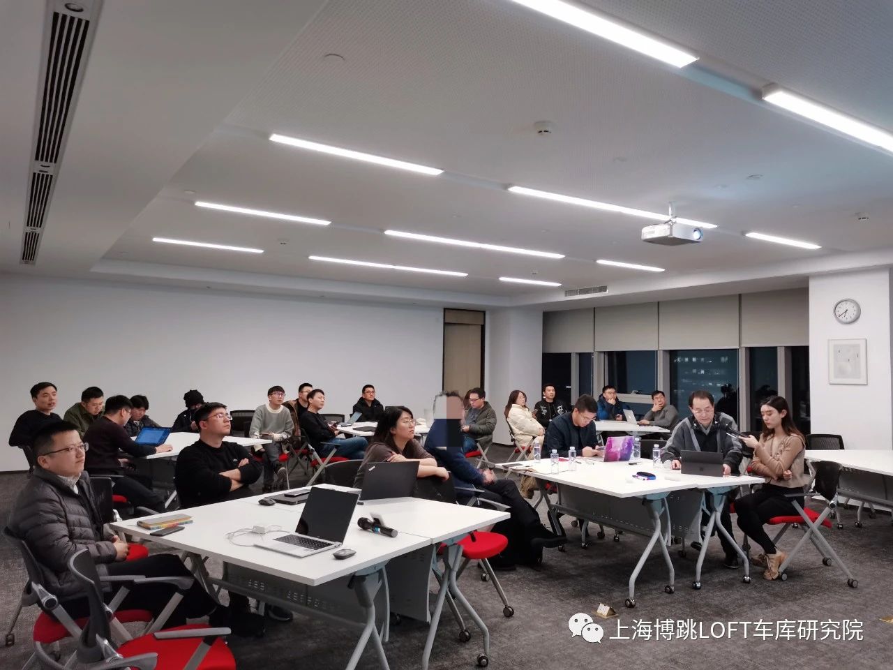 金山杭州LOFT车库专题会